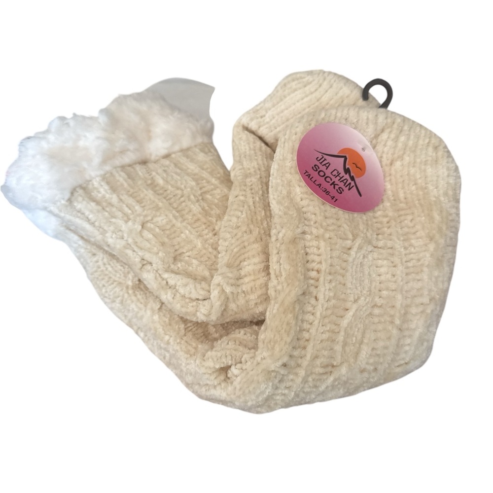 Britt’s knits Cream Cable Knit Socks with Faux Fur Trim NWT